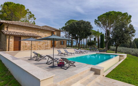 Villa Anna Elisa 8: Piscina, Arquitectura, Casa, Inmuebles, El Terreno Del Lote, Casa De Campo, Recurso, Villa, Paisajismo, Eco Hotel