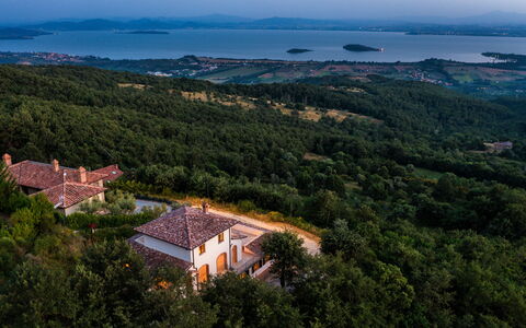 Villa Maggiorana 10: Colina, Paisaje Natural, Paisaje, Tierras Altas, Área Rural, Hill Station, Cordillera, Pendiente, Cabaña, Pueblo