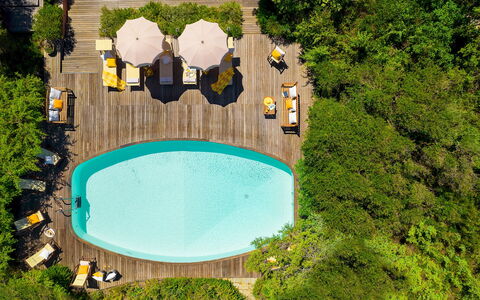 Villa Corallina 12: Piscina, Mueble Para Exteriores, Recurso, Paraguas, Eco Hotel, Sunlounger, Ocio, Silla, Hotel, Ciudad De Vacaciones