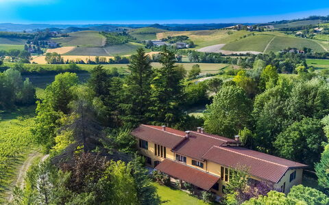 Tenuta Contessa Chiara 17: Casa, Barrio Residencial, Casa, Paisaje, Techo, Área Rural, Inmuebles, El Terreno Del Lote, Cabaña, Asentamientos Humanos
