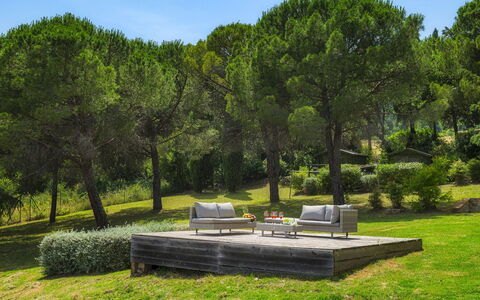 Podere Il Chiesino 8+2: Mueble, Madera, Mueble Para Exteriores, Jardín, Banco, Banco Al Aire Libre, Cobertura Del Suelo, Mesa Al Aire Libre, Sombra