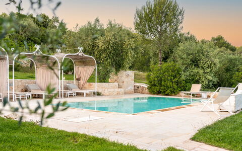 Pigreco 6+2: Piscina, Mueble, Mueble Para Exteriores, Jardín, Silla, Inmuebles, Recurso, Patio Interior, Paisajismo, Yarda