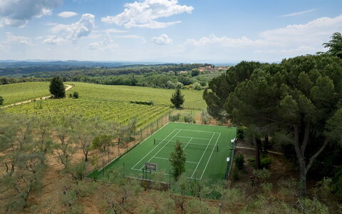 Terra di Siena 14: Árbol, Paisaje, El Terreno Del Lote, Pista De Tenis, Fotografía Aérea, Césped, Parque, Vista Panorámica, Paisajismo