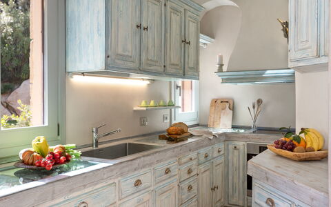 Villa Padulella 8+2: Cocina, Mostrador, Gabinetes, Diseño De Interiores, Madera, Mueble, Aparato De Cocina, Casa, Lavabo, Electrodoméstico