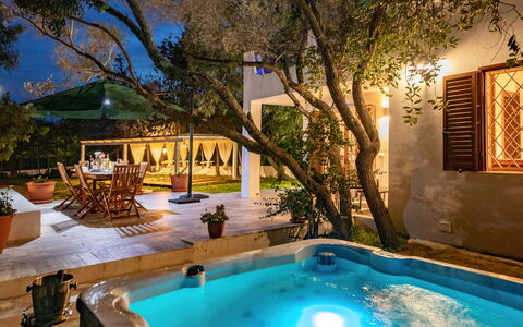 Casa Valentina 6: Piscina, Recurso, Mueble, Noche, Encendiendo, Mueble Para Exteriores, Eco Hotel, La Iluminación Del Paisaje, Maceta, Inmuebles