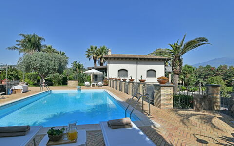 Villa Biddizza 10: Piscina, Recurso, Eco Hotel, Hacienda, Sunlounger, Inmuebles, Hotel, Villa, Mueble Para Exteriores