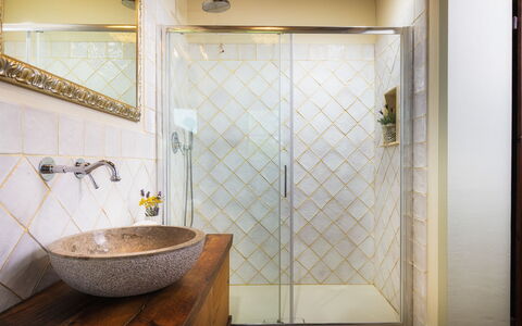 Villa Flaminia 8+2 -: Diseño De Interiores, Pared, Arreglo De Tubería, Piso, Baño, Encendiendo, Suelo, Plomería, Loseta, Alcachofa De La Ducha