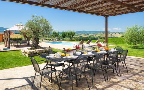 Villa Flaminia 8+2 -: Cielo, Piscina, Mueble Para Exteriores, Mueble, El Terreno Del Lote, Recurso, Eco Hotel, Sombra, Jardín, Paraguas