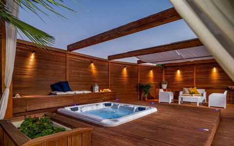 Villa Cutrera 8: Madera, Piso, Mueble, Diseño De Interiores, Suelo, Encendiendo, Recurso, Cubierta, Piscina