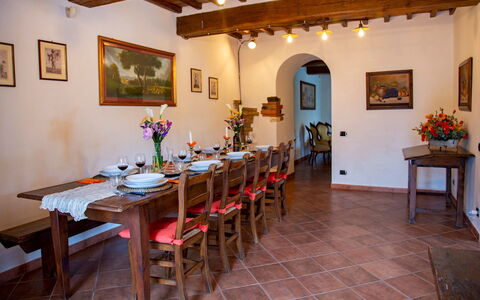 Podere Montioni 6+2: Mueble, Madera, Piso, Diseño De Interiores, Mesa, Comedor, Suelo, Maceta, Cocina Y Comedor Mesa, Silla