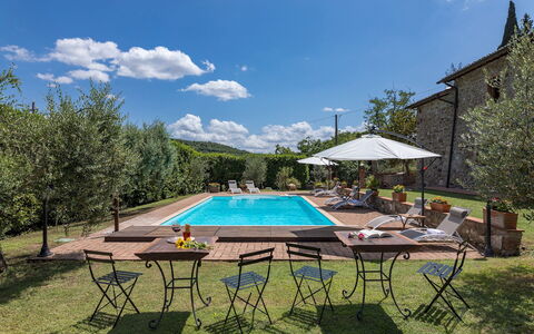 Podere Montioni 6+2: Piscina, Inmuebles, Eco Hotel, Hacienda, Recurso, Villa, Paisajismo, Casa De Campo, Hotel, Mueble Para Exteriores