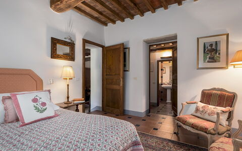 Scandelaia 12: Mueble, Pared, Diseño De Interiores, Madera, Habitación, Piso, Techo, Suelo, Cama, Encendiendo