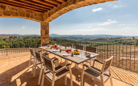 Casale Grottini 8: Paisaje, Mueble Para Exteriores, Silla, Cocina Y Comedor Mesa, Mesa Al Aire Libre, Eco Hotel