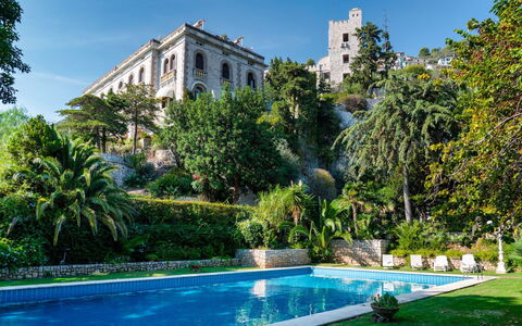 Torre Grimaldi 2+2: Vegetación, Inmuebles, Jardín, Mansión, Hacienda, Villa, Paisajismo, Palacio, Eco Hotel