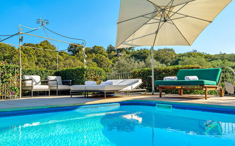 Villa Stella 6: Piscina, Azul, Mueble Para Exteriores, Mueble, Paraguas, Recurso, Sunlounger, Ocio, Sombra, Silla