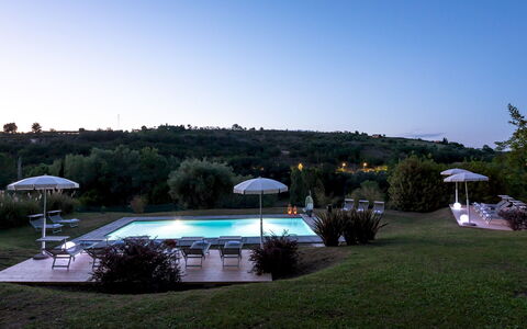 I Lauri 12: Piscina, Recurso, Mueble Para Exteriores, Inmuebles, Patio Interior, Paisajismo, Césped, Sunlounger, Thermae, Eco Hotel