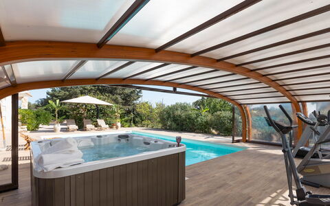 Villa i Mori 4: Madera, Recurso, Sombra, Ocio, Eco Hotel, Manchas De Madera, Piscina, Mueble Para Exteriores, Planta De Casa, Estructura Al Aire Libre