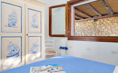 Casa Maestrale 6: Madera, Suelo, Diseño De Interiores, Piso, Mueble, Habitación, Habitación, Manchas De Madera, Linos, Cama