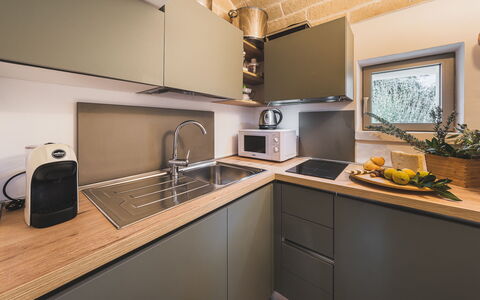 Trulli Biancapetra 8+2: Aparato De Cocina, Cocina, Mostrador, Electrodoméstico, Electrodoméstico, Diseño De Interiores, Gabinetes, Estufa De Cocina, Mueble, Estufa