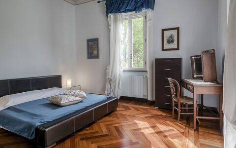 Villa Liberty Albisola 6+2: Mueble, Diseño De Interiores, Cama, Suelo, Piso, Habitación, Madera, Sábana, Habitación, Lecho