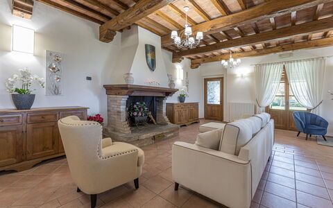 Tenuta Montiepoli 12+3