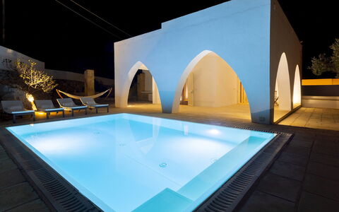 Villa Floria 4: Piscina, Diseño, La Luz Del Día, Hotel, Villa, Hacienda, Yeso
