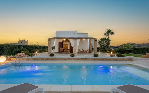 Villa Serena 4: Piscina, Recurso, Maceta, Inmuebles, Eco Hotel, Hacienda, Villa, Estructura Al Aire Libre, Paisajismo, Sombra