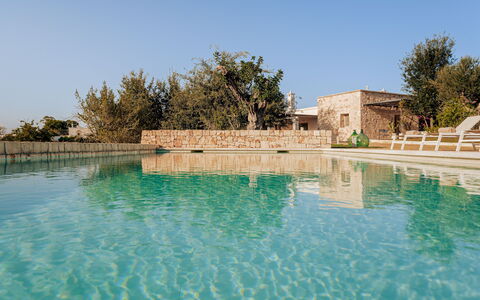 Opuntia Trulli e Lamie 10: Piscina, Inmuebles, Fuente De Agua, Recurso, Hacienda, Villa, Piscina De Reflejo, Eco Hotel