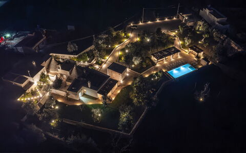Opuntia Trulli e Lamie 10: Piscina, Noche, Recurso, Barrio Residencial, Medianoche, La Iluminación Del Paisaje, Inmuebles, Eco Hotel, Hotel
