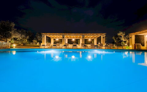 Opuntia Trulli e Lamie 10: Piscina, Azul, Recurso, Thermae, Eco Hotel, Piscina De Reflejo, Reflexión, Inmuebles, Mueble Para Exteriores, Hacienda