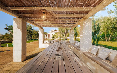 Opuntia Trulli e Lamie 10: Madera, Columna, Porche, Sombra, Estructura Al Aire Libre, Jardín, Inmuebles, Paisajismo, Recurso, Material Natural