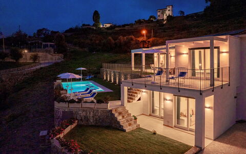 Villa Gioia 8: Barrio Residencial, Piscina, Departamento, Inmuebles, Recurso, Villa, Balcón, Mansión, Hotel, Eco Hotel