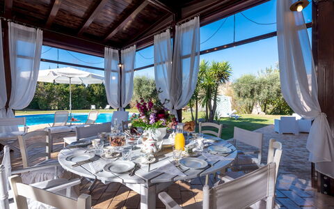 Villa Isotta 8+4: Mueble, Piscina, Recurso, Silla, Eco Hotel, Restaurante, Mueble Para Exteriores, Pabellón, Hacienda, Sombra