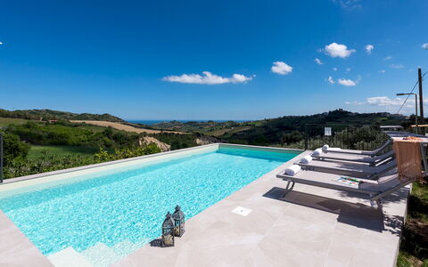 Dimora Campo delle Mura 4+2: Piscina, Ocio, Recurso, Eco Hotel, Paisajismo, Ciudad De Vacaciones, Villa, Fuente De Agua, Thermae