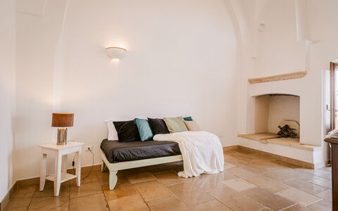 Masseria Samali 14+4: Piso, Mueble, Diseño De Interiores, Suelo, Techo, Encendiendo, Habitación, Suelos De Madera, Habitación, Cama