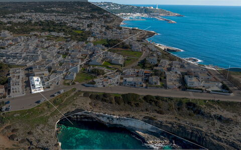 Villa Ristola 6: Agua, Cuerpo De Agua, Costa, Costeras Y Los Accidentes Geográficos Oceánico, Fotografía Aérea, Vista Panorámica, Mar, Ensenada, Promontorio, Apuntalar