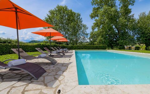 Villa Iside 8: Piscina, Mueble Para Exteriores, Recurso, Sunlounger, Jardín, Eco Hotel, Paisajismo, Ocio, Paraguas, Silla