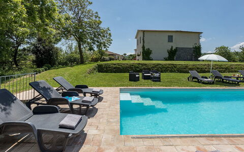 Villa a Casa di Giovanni 12: Piscina, Mueble Para Exteriores, Sunlounger, Mueble, Recurso, Paisajismo, Sombra, Silla, Jardín, Eco Hotel