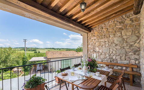 Villa a Casa di Giovanni 12: Mueble, Casa, Silla, Cabaña, Puerta, Mueble Para Exteriores, Maceta, Balcón, Patio, Porche