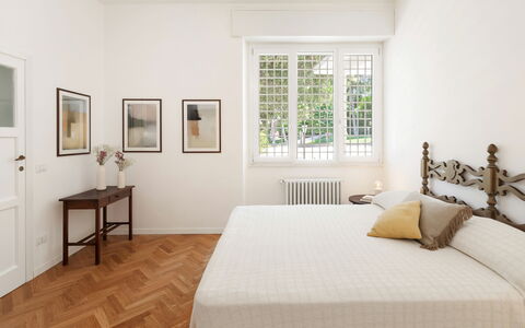 Antico Ceraso 10: Diseño De Interiores, Piso, Pared, Suelo, Madera, Mueble, Habitación, Cama, Techo, Habitación
