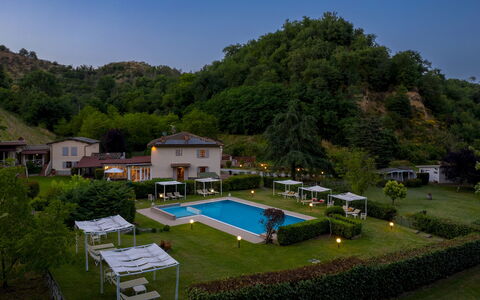 Valleverde 28+2: Piscina, Recurso, Hacienda, Patio Interior