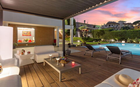 Villa Tiberio 6+2: Diseño De Interiores, Mueble, Recurso, Casa, Piscina, Departamento, Eco Hotel, Planta De Casa, Maceta, Sombra