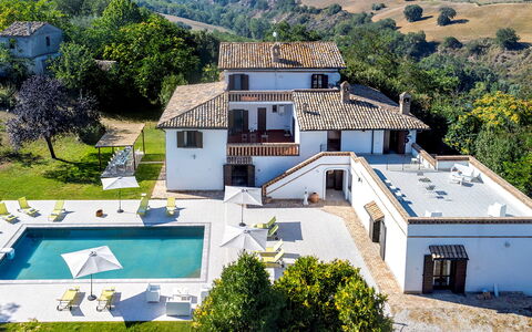 Villa Ardente 12+1: Piscina, Casa, Barrio Residencial, Casa, Inmuebles, Recurso, Villa, Hacienda, Mansión, Ocio