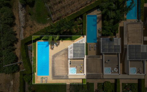 Villa Mandorlo 4: Piscina, Recurso, Barrio Residencial, Thermae, Diseño Urbano, Material Compuesto, Eco Hotel, Inmuebles, Loseta, Fuente De Agua