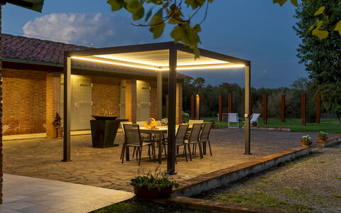 Tenuta Francigena 8: Sombra, Estructura Al Aire Libre, Patio, Jardín, Pérgola, Mueble Para Exteriores, Pabellón, Patio Interior, Paisajismo, Yarda