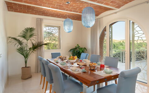Podere Terranuova 10+2: Mueble, Silla, Diseño De Interiores, Mesa, Madera, Cocina Y Comedor Mesa, Comedor, Vajilla, Habitación, Encendiendo