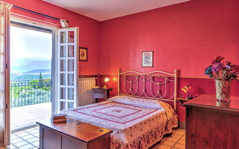 Villa Ipazia 6: Diseño De Interiores, Mueble, Habitación, Habitación, Techo, Marco, Cajón, Marco De La Cama, Cama, Gabinetes