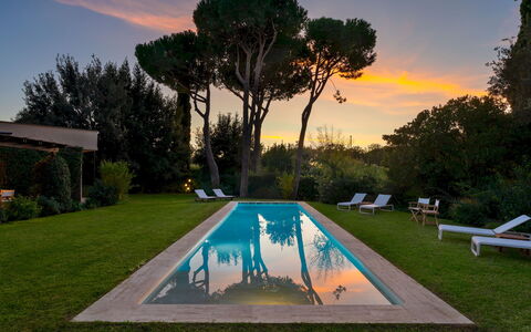 Villa Puntala 10: Piscina, Azul, Recurso, Jardín, Mueble Para Exteriores, Thermae, Inmuebles, Paisajismo, Césped, Sombra
