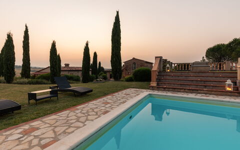 Casale Fienile 8: Piscina, Mueble Para Exteriores, Inmuebles, Hacienda, Sombra, Patio, Villa, Recurso, Paisajismo, Yarda