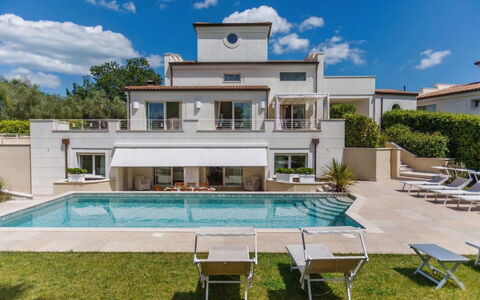 Villa Mandara 8+2